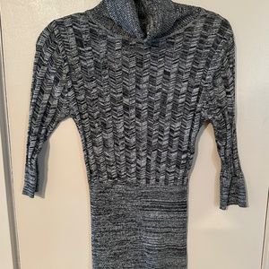 XOXO 3/4 sleeve turtleneck  sweater size Lg